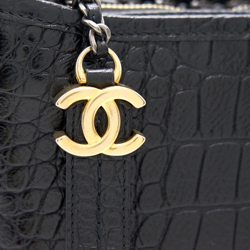 SOLD) Brand New Chanel Medium Gabrielle Hobo Embossed Croc GHW