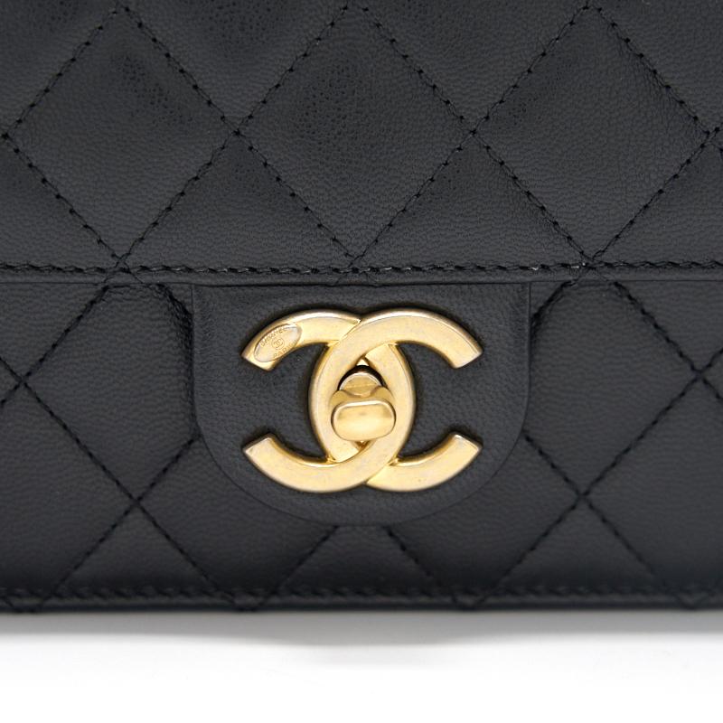 Chanel Pearl Flap Bag - EMIER