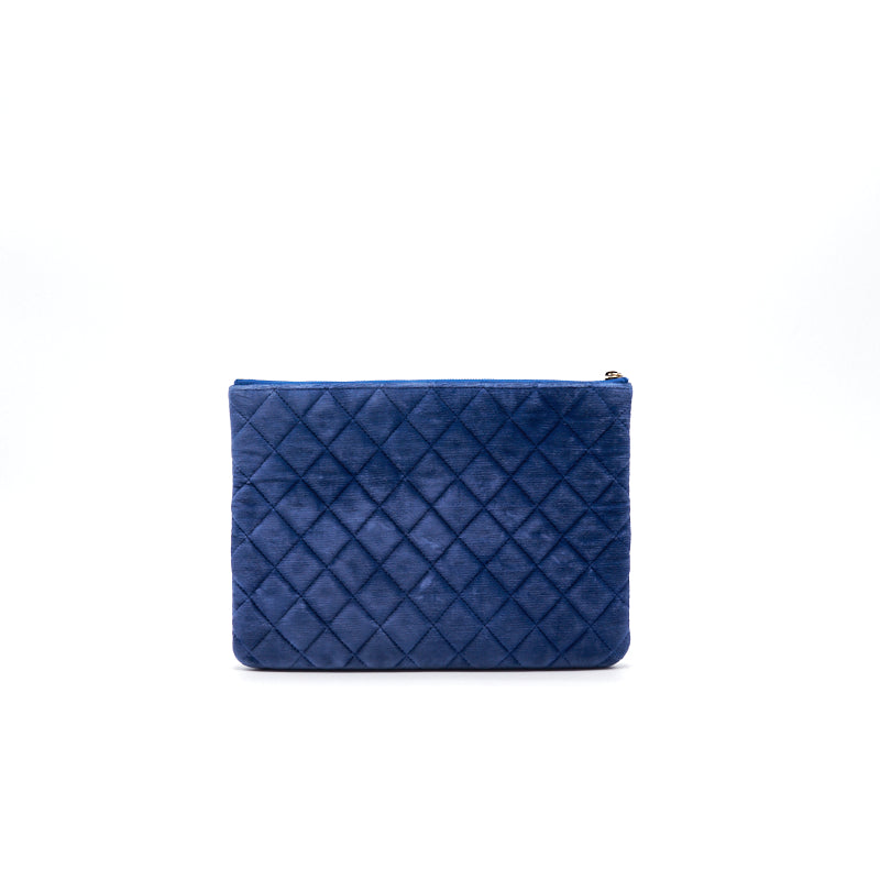 Chanel Navy Velvet Classic Quilted Medium O Case Clutch Purse Bag - EMIER