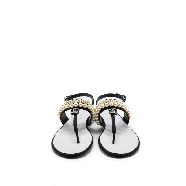 Chanel 22B Size 36 Flip Flops Sandals Pearl Leather/Fabric Black SHW