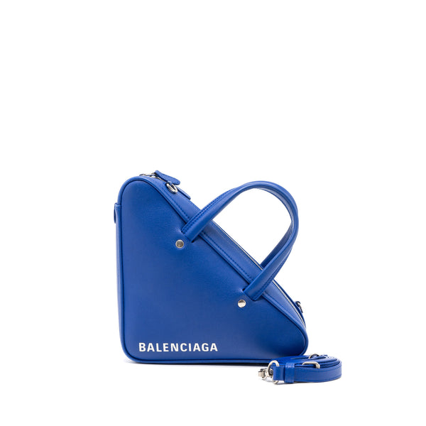 Balenciaga triangle deals bag xs