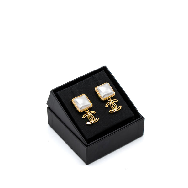 Chanel Square CC Logo Drop Earrings Gold Tone