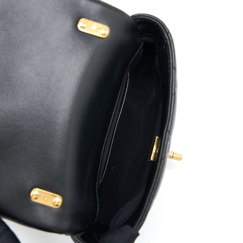 Chanel 22S Giant Chain Flap Shoulder Bag Lambskin Black GHW (Microchip)