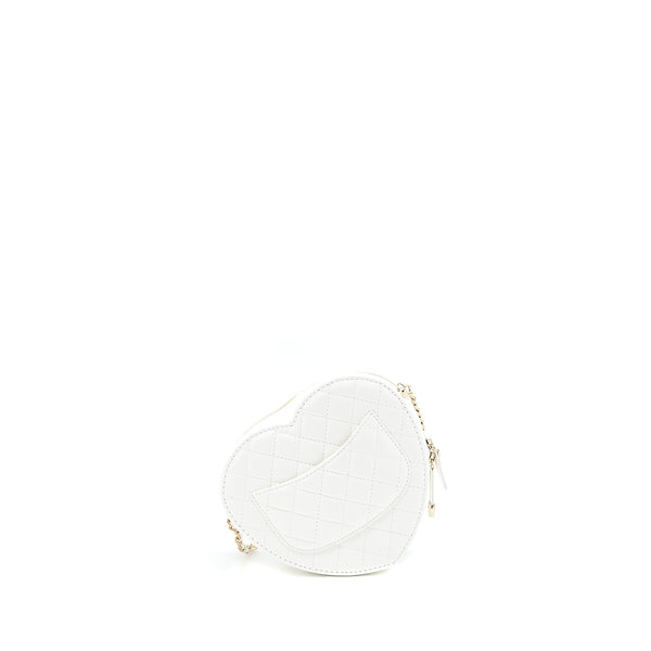 Chanel 22s Heart Bag Lambskin White LGHW (Microchip)