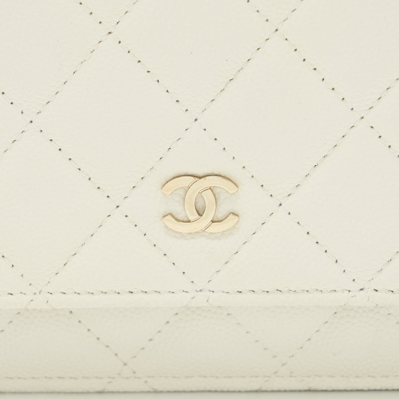 Chanel Classic Wallet On Chain Caviar White LGHW (Microchip)