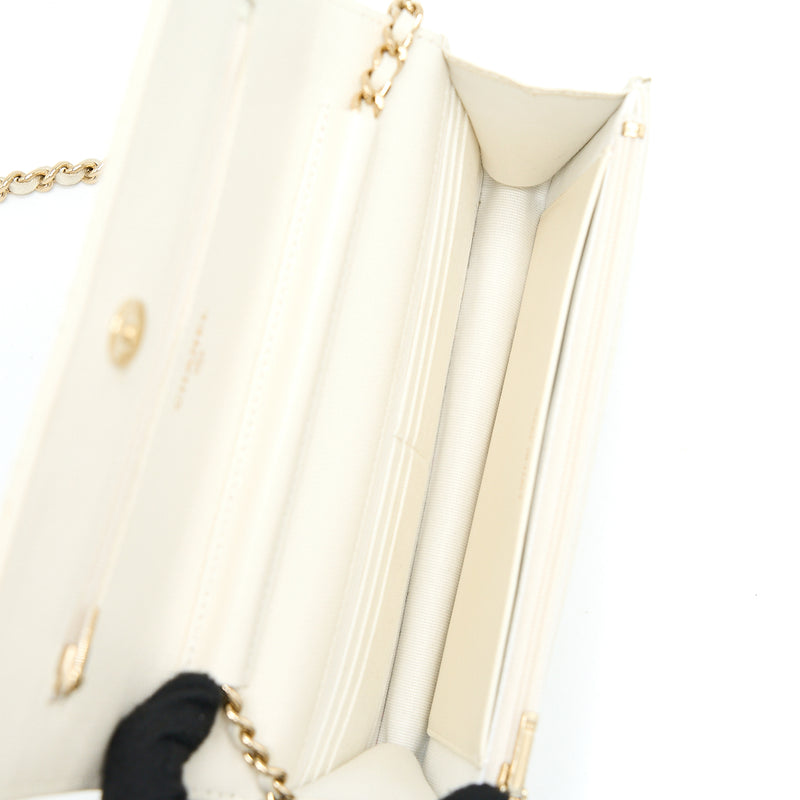 Chanel Classic Wallet On Chain Caviar White LGHW (Microchip)