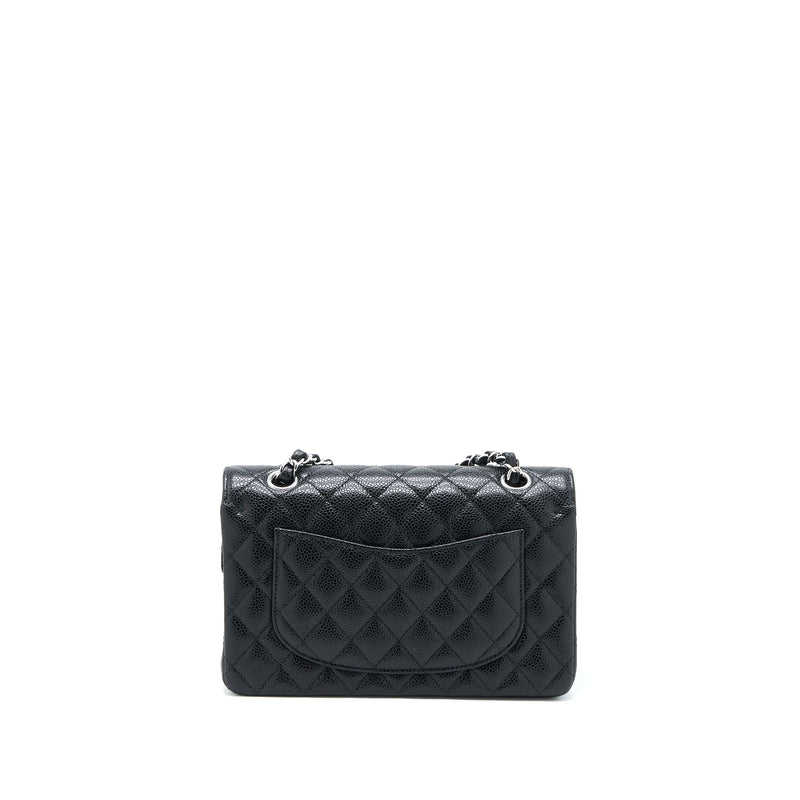 Chanel Small Classic Flap CF in Black Caviar GHW