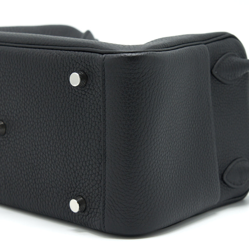Hermes Lindy 26 Clemence Black SHW Stamp Z