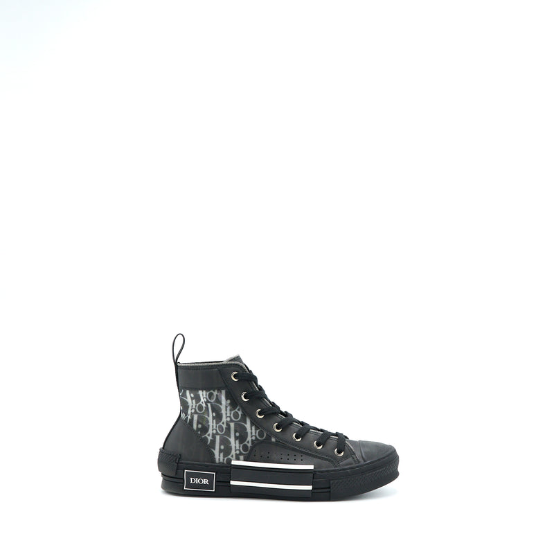 Dior Size 39 High-Top Sneaker Black/Multicolour