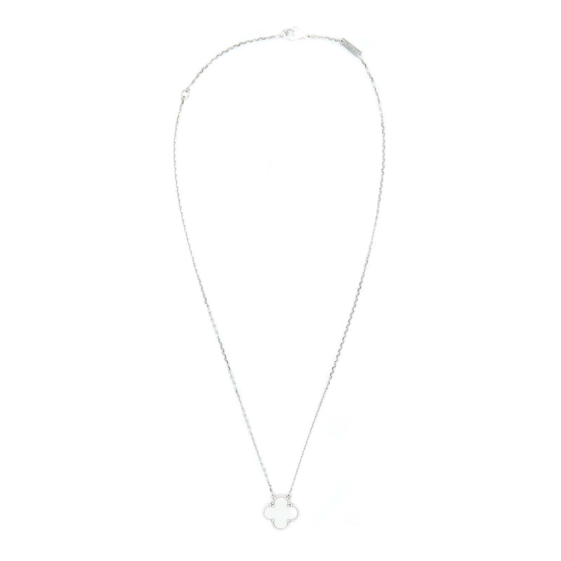 Sweet alhambra deals pendant white gold