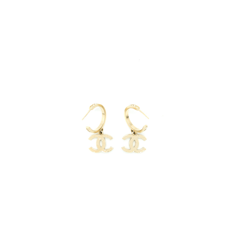 Chanel CC Logo Round Earring Crystal Light Gold Tone
