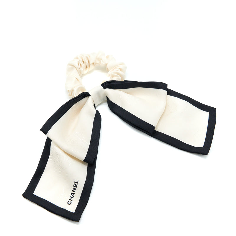 Chanel 22B Camellia/Letter Hair Tie Silk Twill Ecru/Black