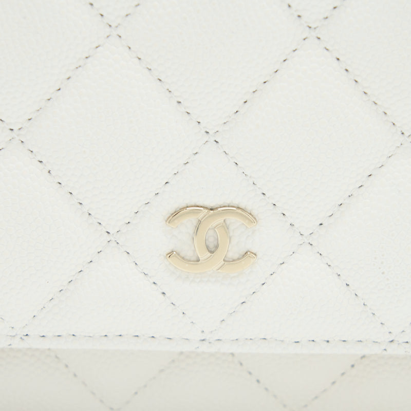 Chanel Classic Wallet On Chain Caviar White LGHW (Microchip)