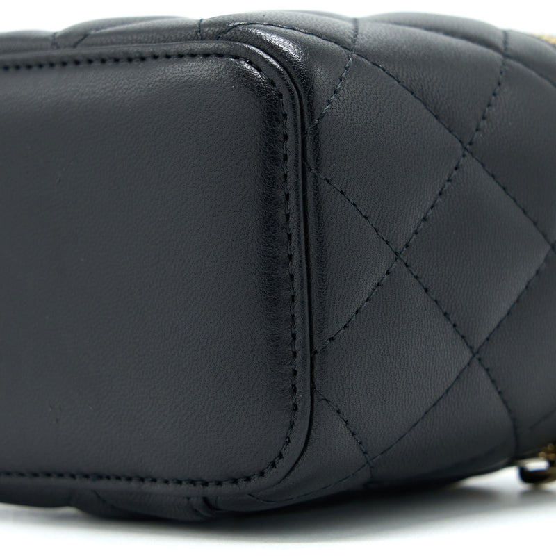 Chanel Pearl Crush Mini Vanity Lambskin Black GHW