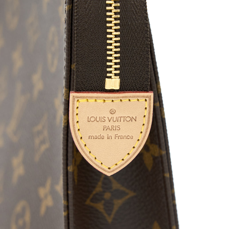 lv toiletry 26 with cloth strap