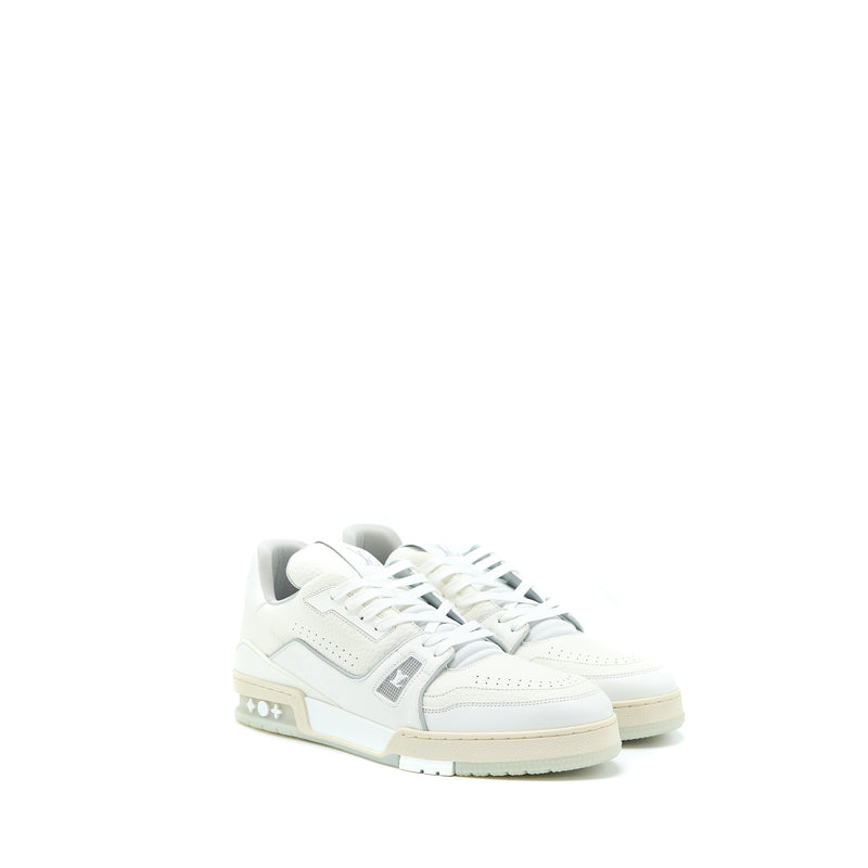 Louis Vuitton LV Trainer Sneaker White. Size 09.0