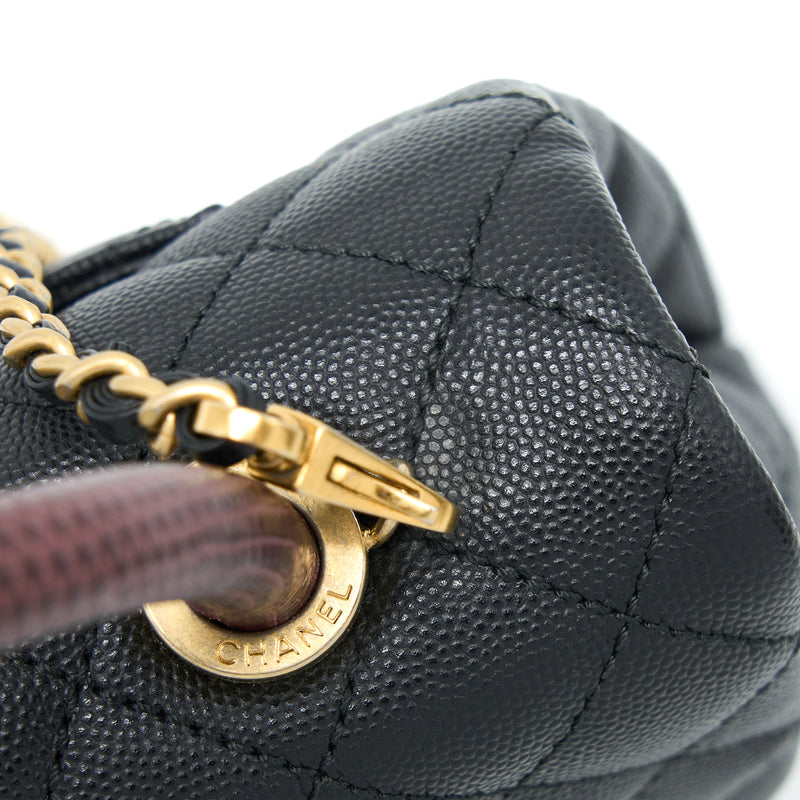 $6400 Chanel Coco Handle Black Caviar Small gold hw bag Lizard Embossed  Handle