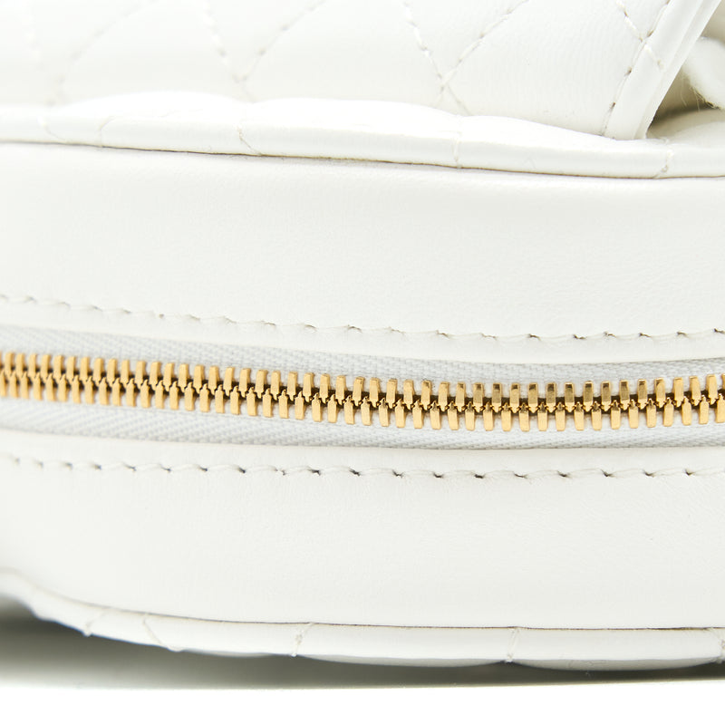 Chanel 22s Heart Bag Lambskin White LGHW (Microchip)