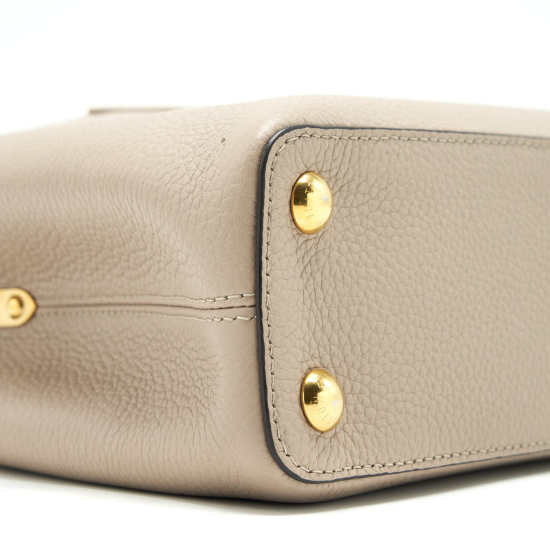 Louis Vuitton Capucines BB Taurillon Galet GHW