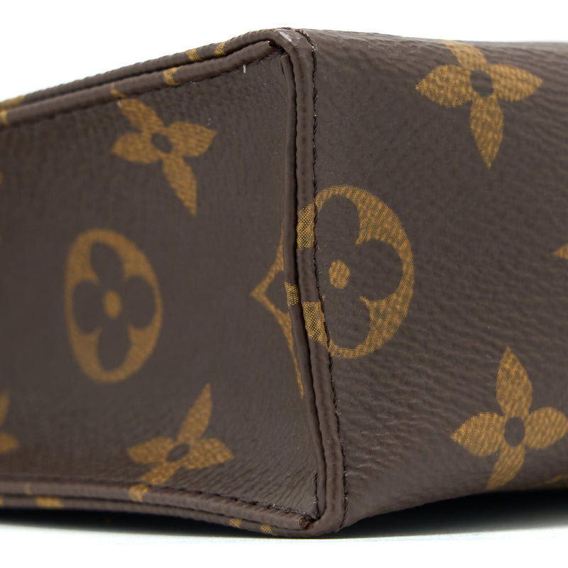 Louis Vuitton Toiletry Pochette 26 Monogram Canvas GHW