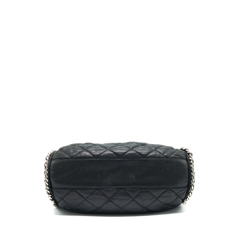 Chanel quilted leather with Chain Shoulder Bag Black SHW