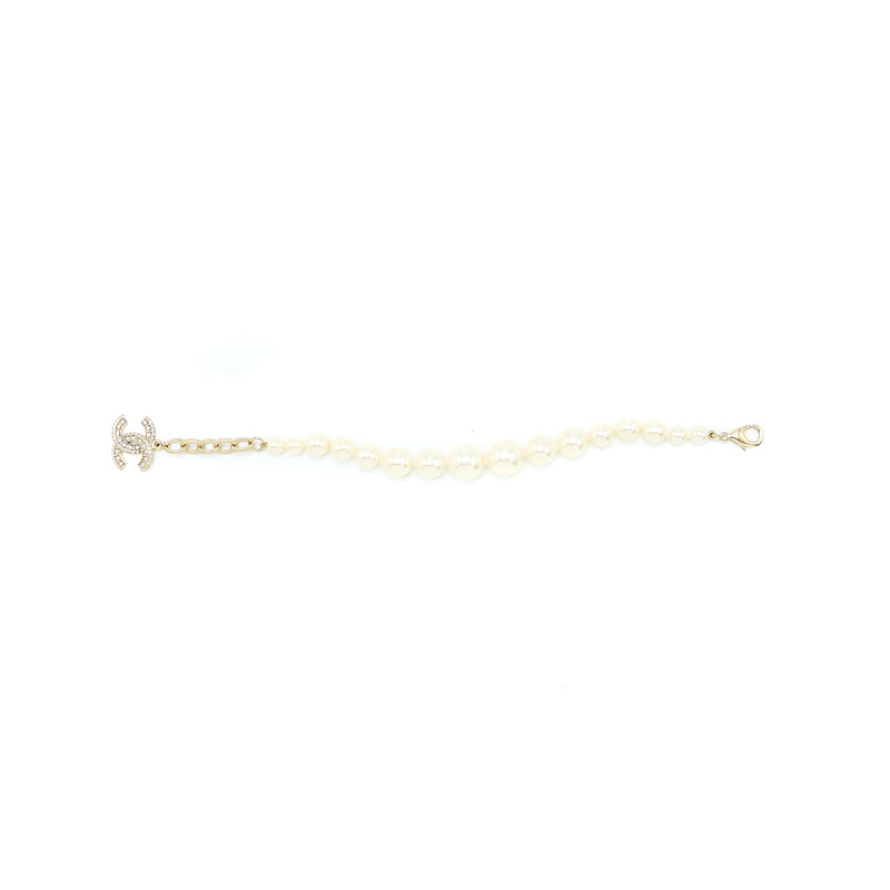 Chanel Pearl Bracelet With CC Logo Light Gold Tone