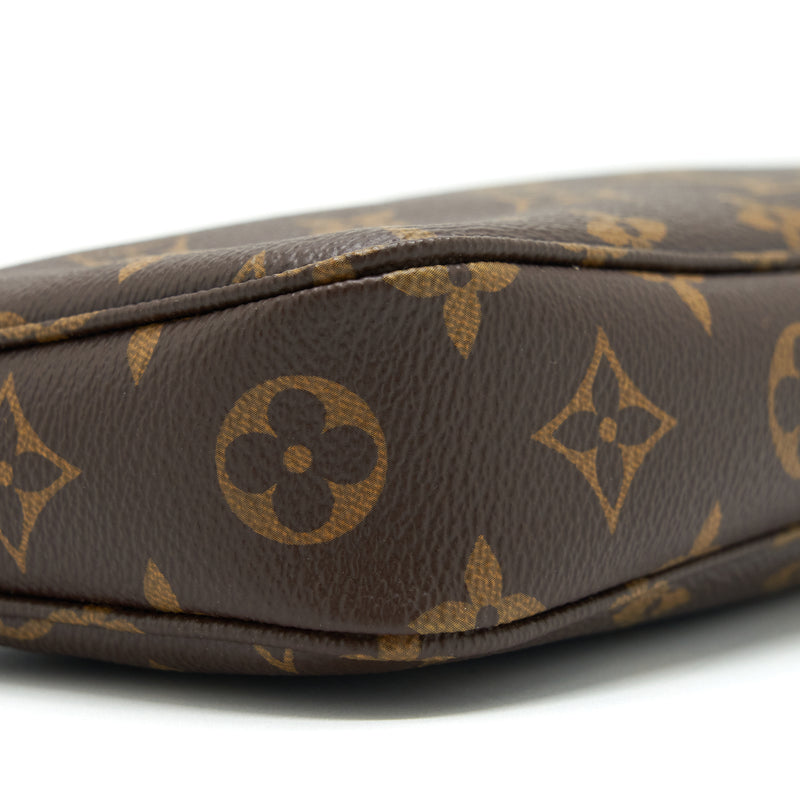 Louis Vuitton Pochette Accessories Monogram Canvas GHW