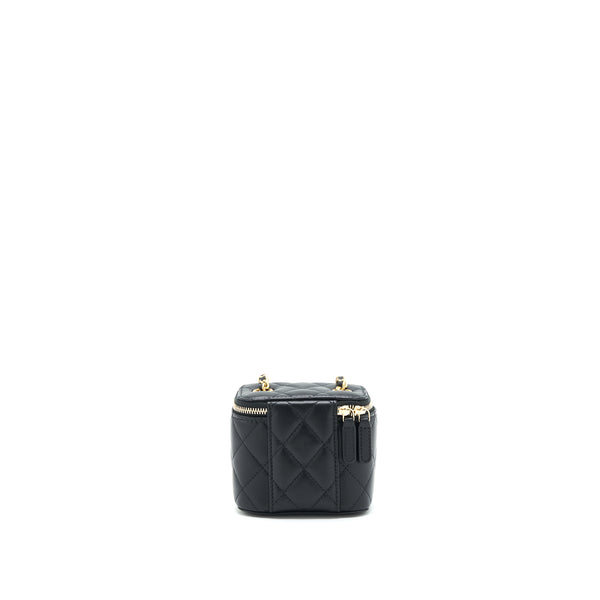 Chanel 22C Pearl Crush Mini vanity with chain Lambskin black GHW