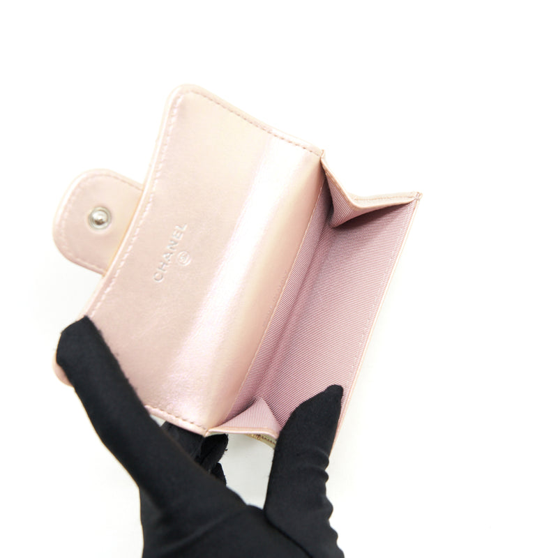 Chanel 21k Iridescent Pink Flap Card Holder SHW