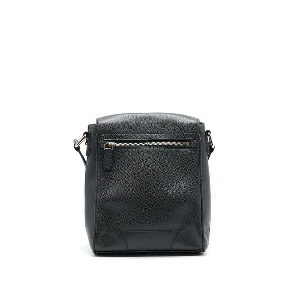 louis vuitton men's Messenger Bag in black