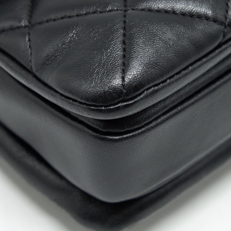 CHANEL Mini Single Flap Bag in Black Lambskin 1989-1991 – COCOON