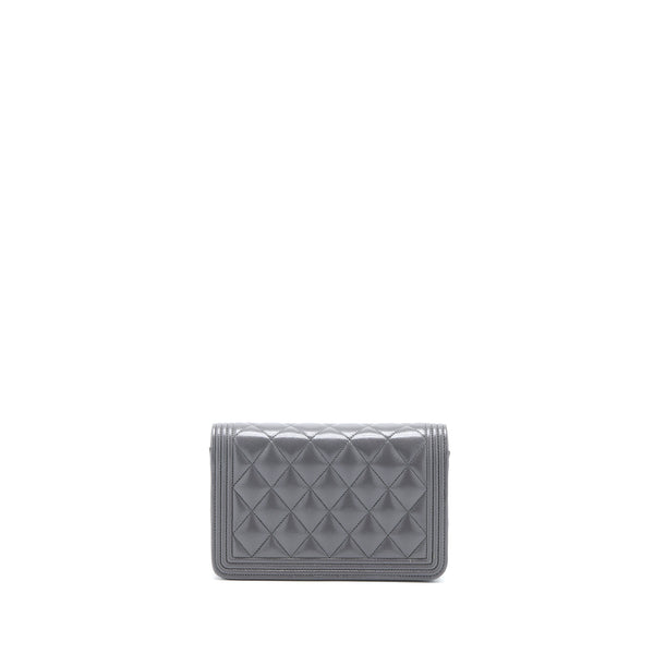 Chanel 22A Boy Wallet On Chain Grained Calfskin Dark Grey Brushed GHW (Microchip)