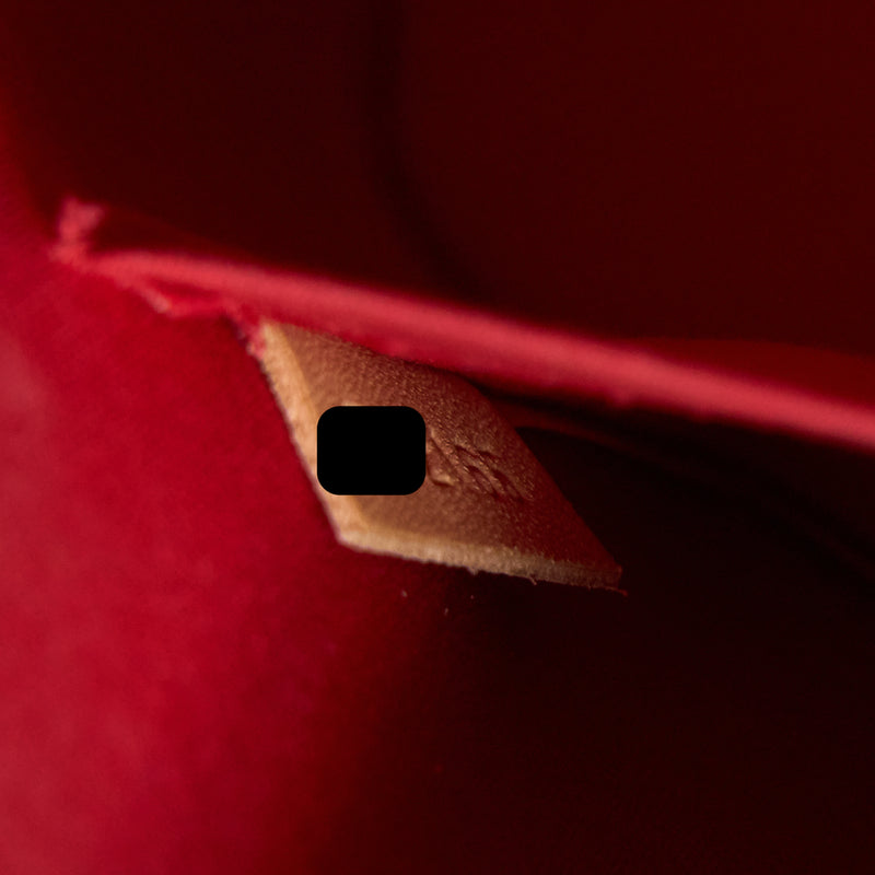 Louis Vuitton Alma BB Vernis Red GHW