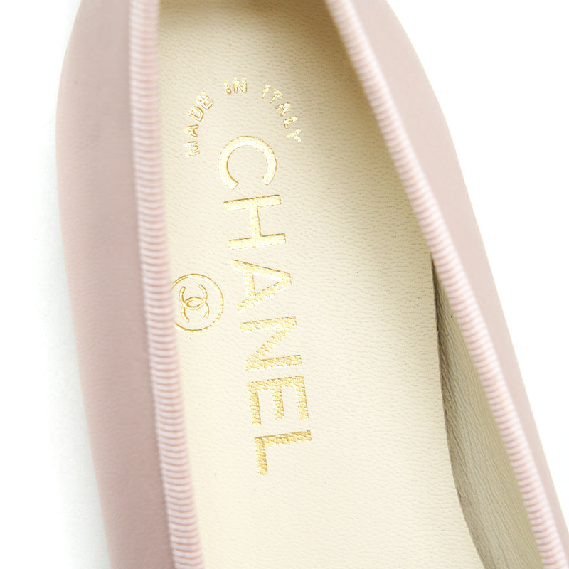 Chanel size37.5 flats Pink/ black