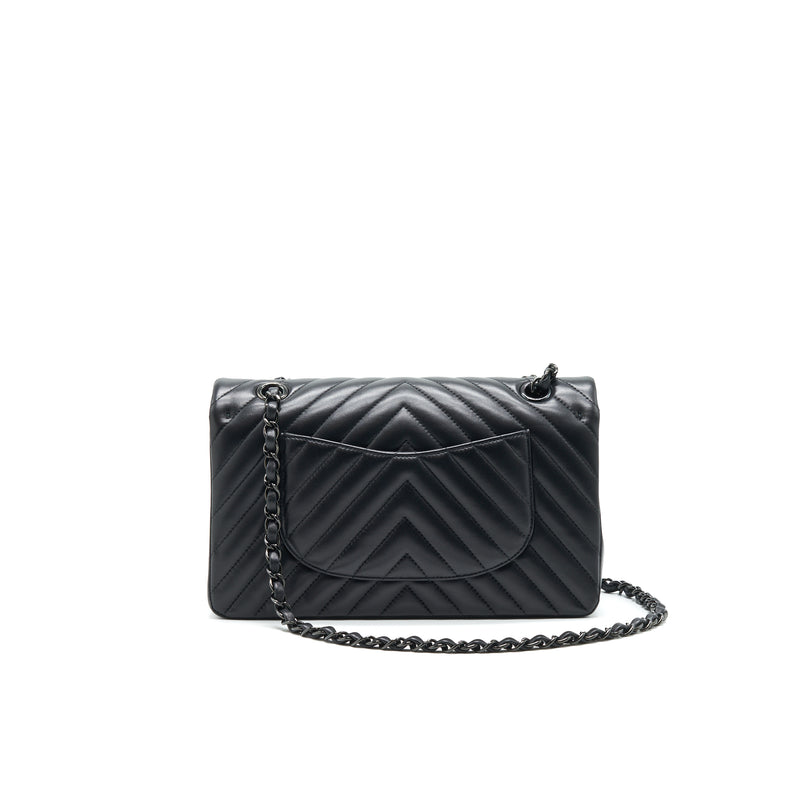 Chanel Chevron Medium Classic Double Flap Bag so Black