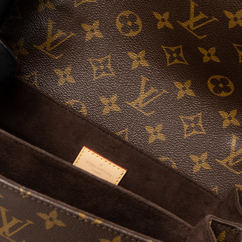 Louis Vuitton Pochette Métis Monogram Canvas GHW (New Version)