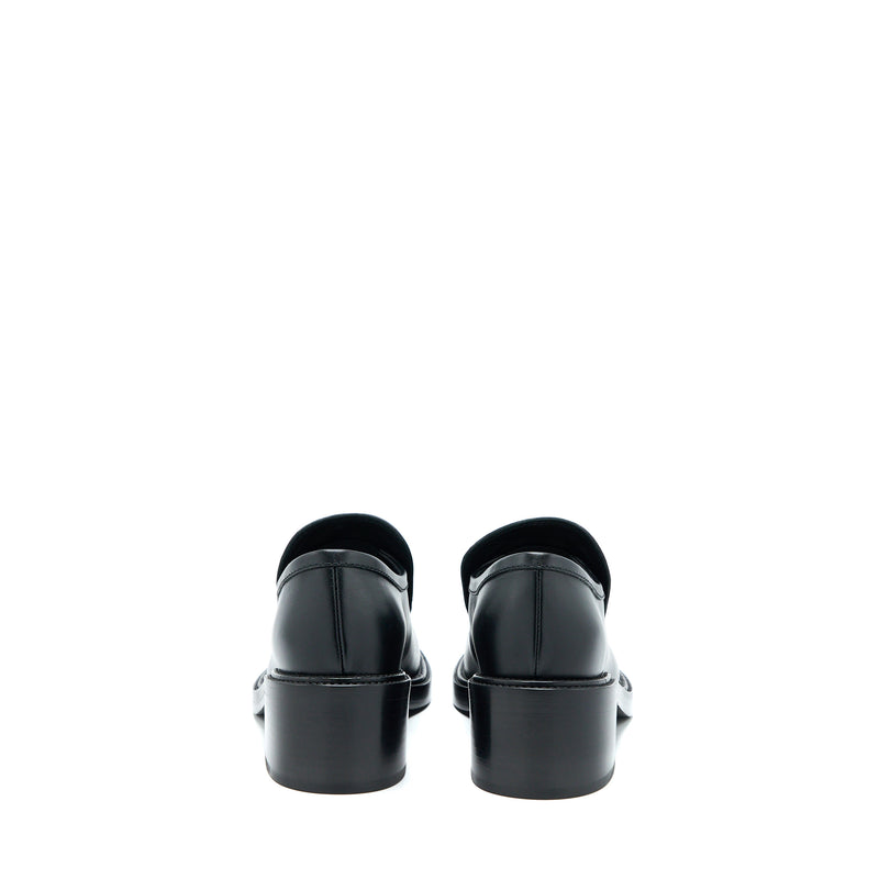 Chanel 22K Size 38 Loafer Leather Black GHW