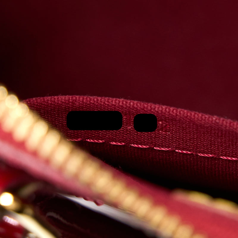 Louis Vuitton Alma BB Vernis Red GHW