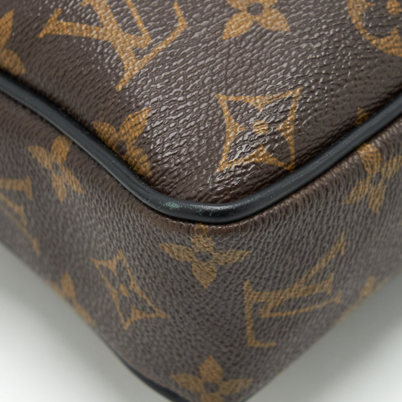 Authentic Louis Vuitton Porte-Documents Voyage PM, Monogram Macassar, Bags, Gumtree Australia Pittwater Area - Warriewood