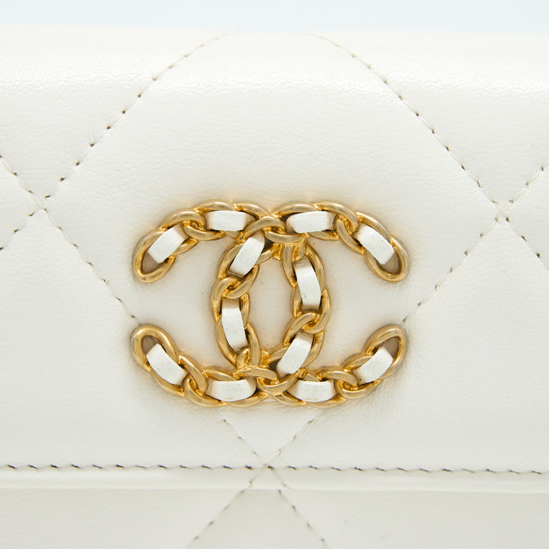 Chanel 19 Coin Purse with Chain Goatskin White Multicolour Hardware