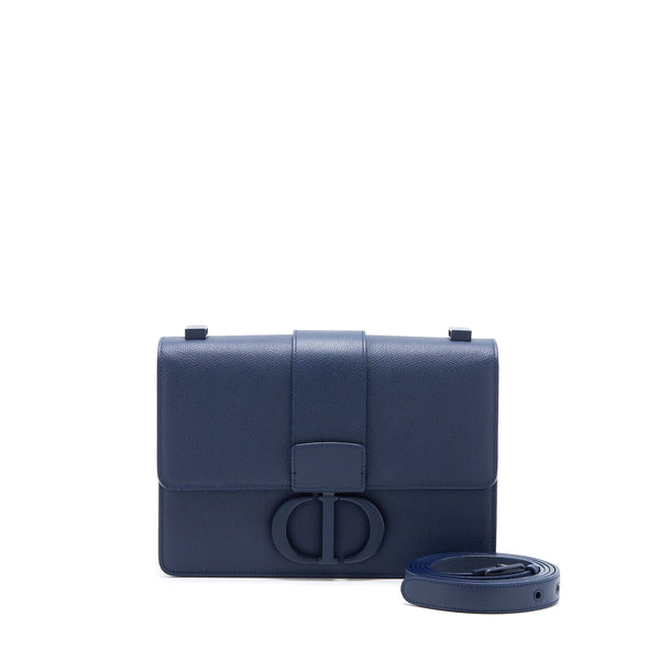 Christian Dior - 30 Montaigne bag in chalk white ultramatte