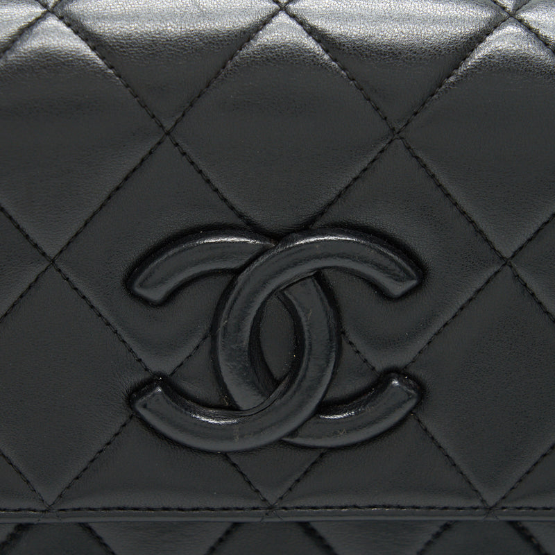 Chanel Vintage CC Logo Flap Bag with Strap So black