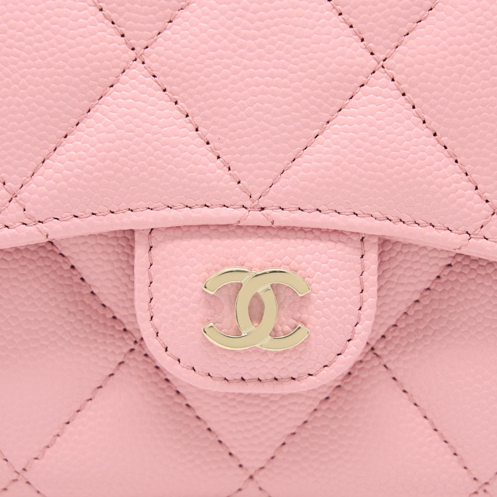CHANEL ピンク ラバーベルト 約20cm Chanel Pink Heart Clutch With Chain ○ Labellov ○ Buy and