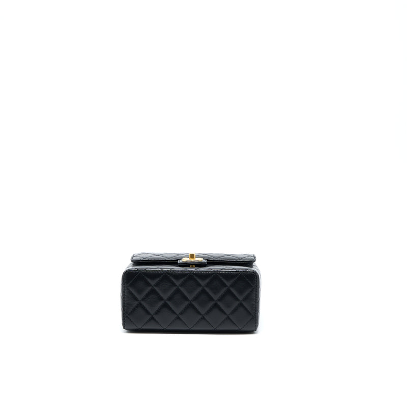 Chanel 22K Retro Classic New Square Flap Bag Goatskin Black with GHW (Microchip)