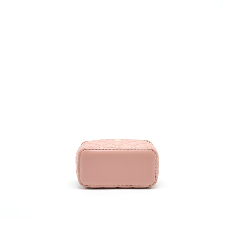 Chanel 21B pearl Crush rectangular Vanity with Chain Dark Pink