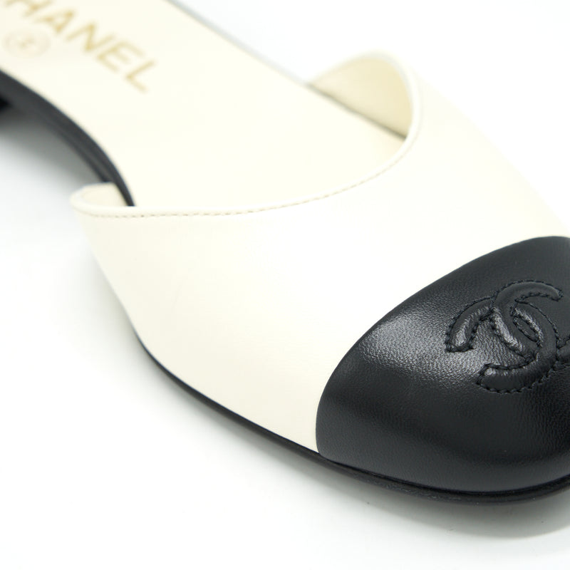 Chanel Size 37 Open Flat Shoes Lambskin Ivory / Black