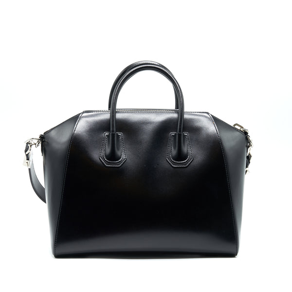 Givenchy Medium Antigona in Black