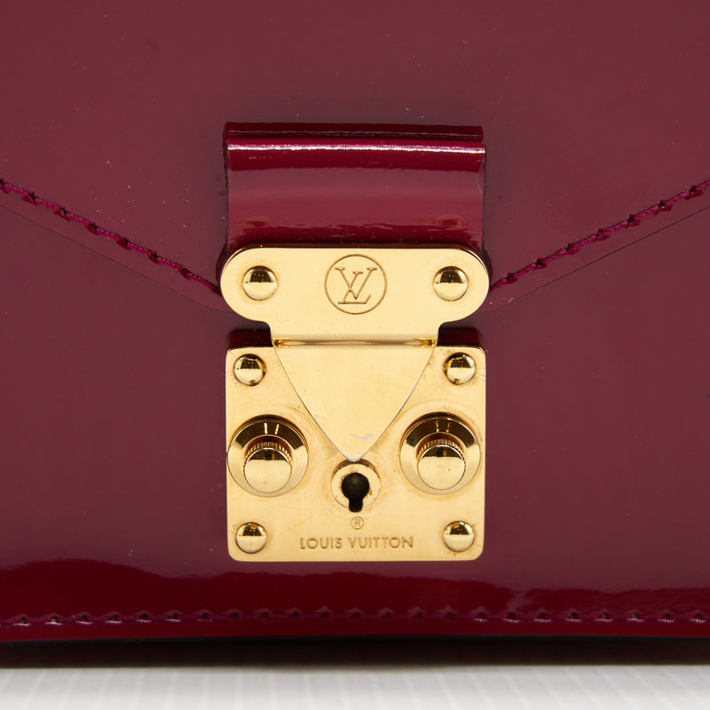 Louis Vuitton messenger bag crossbody patent Raspberry Red GHW