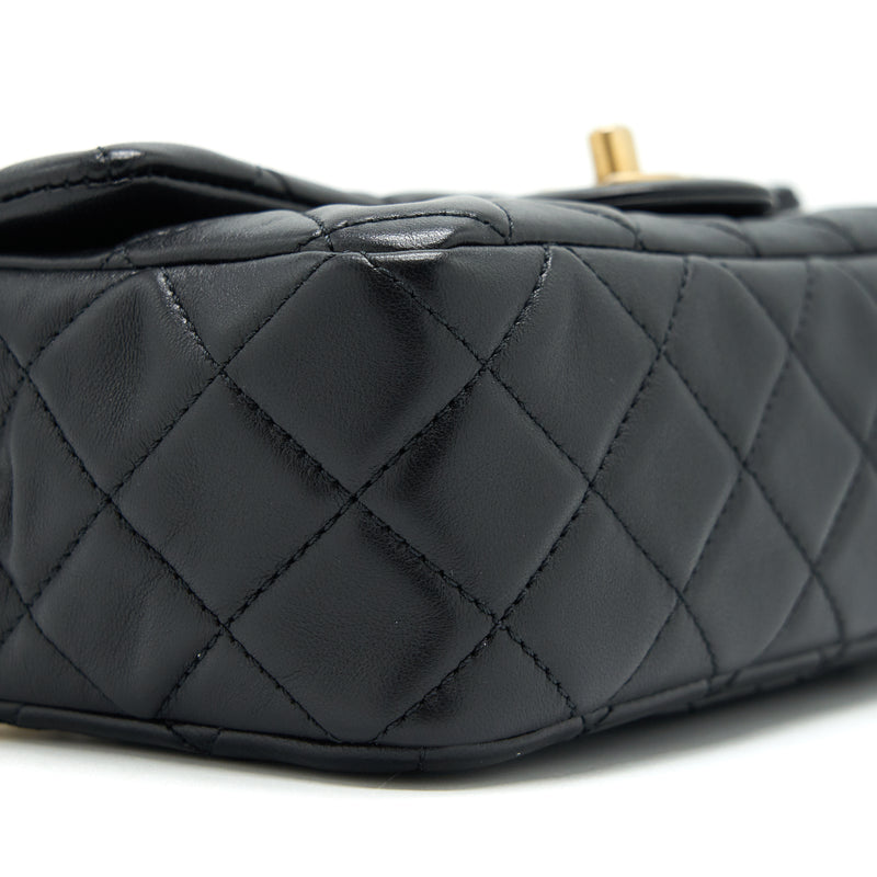 Chanel Pearl Crushed mini Rectangular Flap in Black