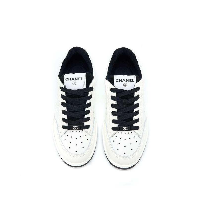 Chanel Size 37.5 Letter/CC Logo Sneaker Calfskin Black/White